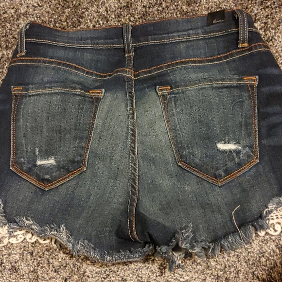 Shorts - Picture 1 of 2